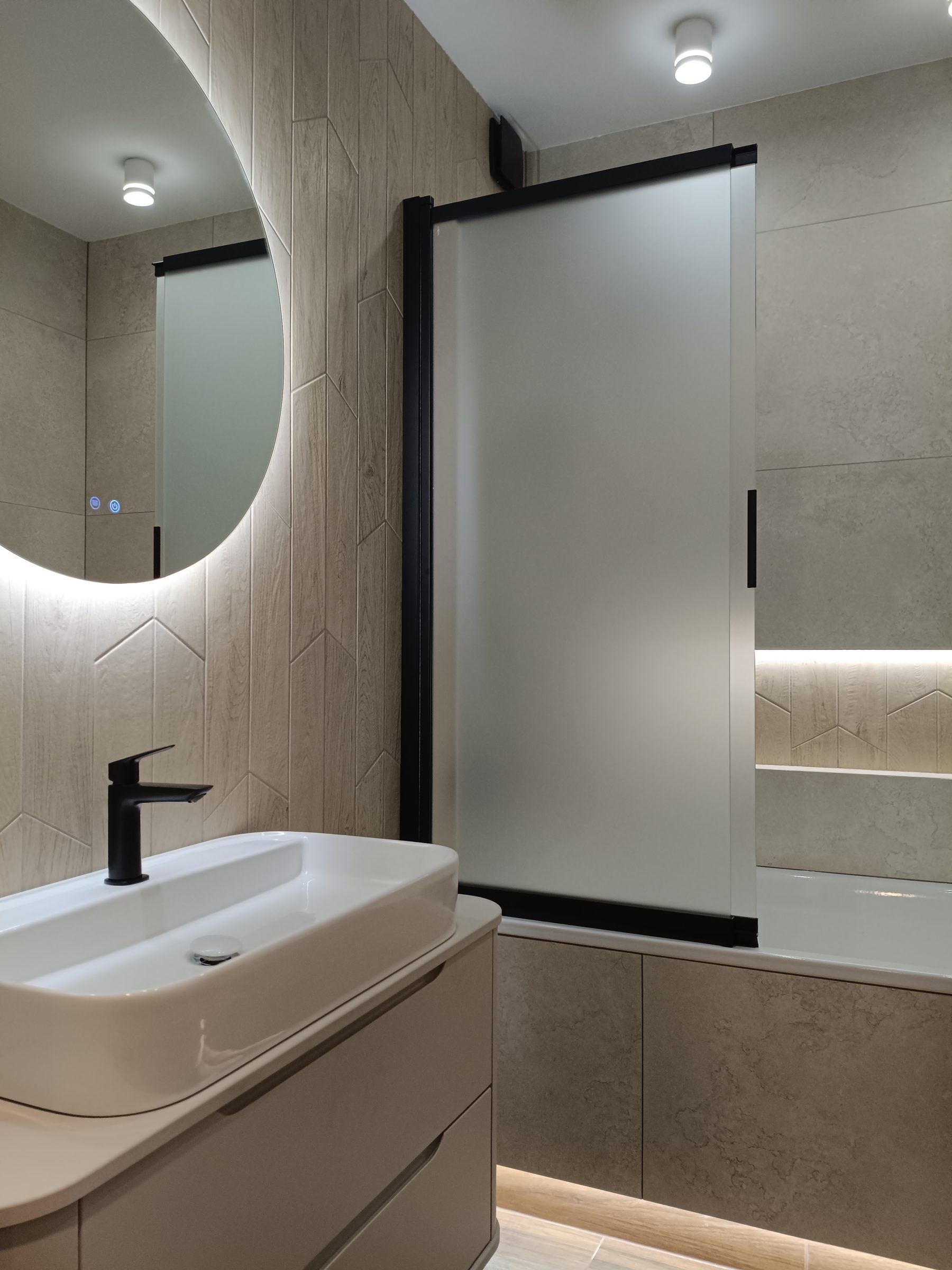 Realizácia interiéru MO design – kúpeľňa v krémových odtieňoch